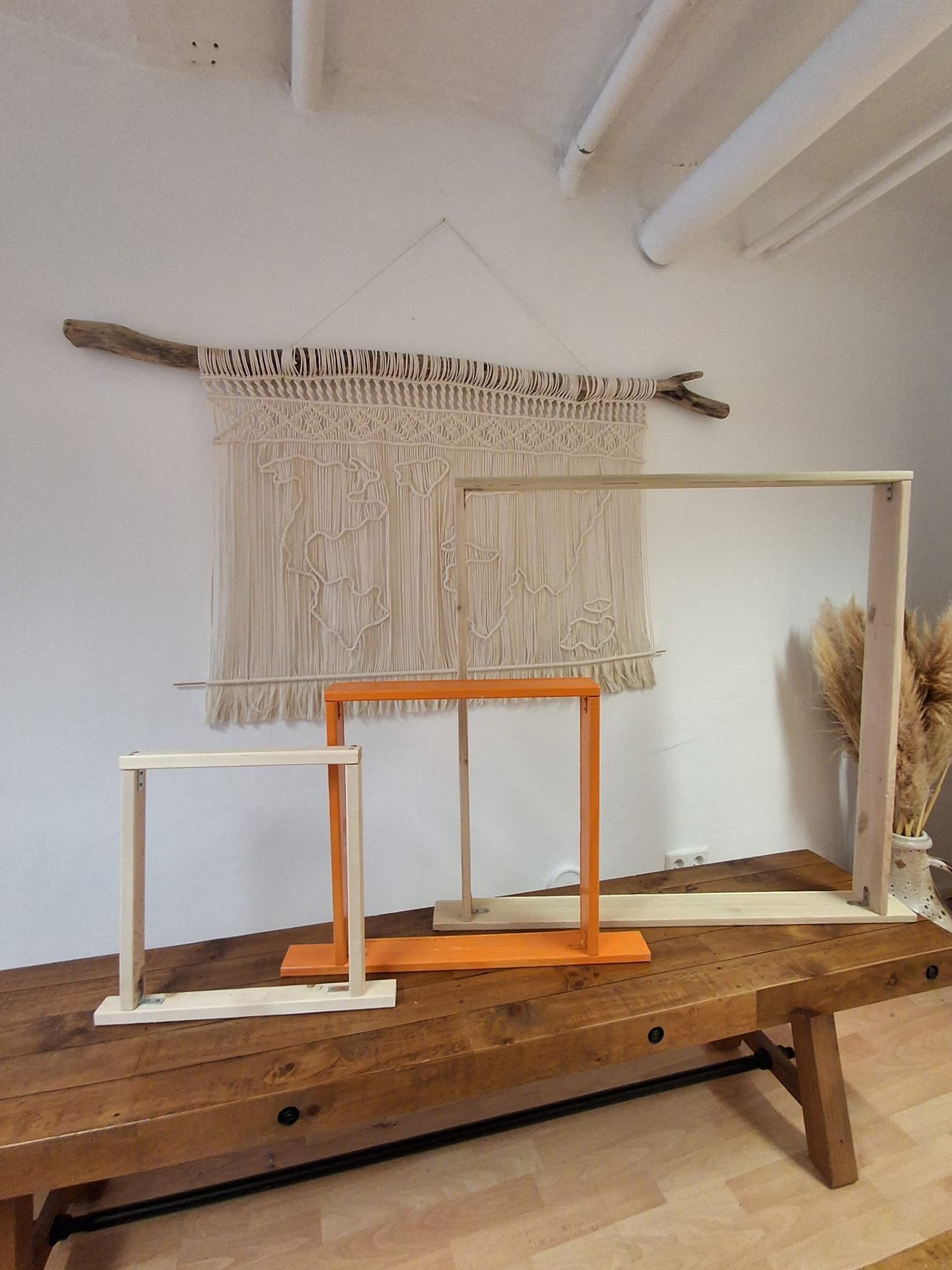 Die drei Tufting-Rahmengrößen im Vergleich: 25x25 cm, 45x45 cm und 85x85 cm
